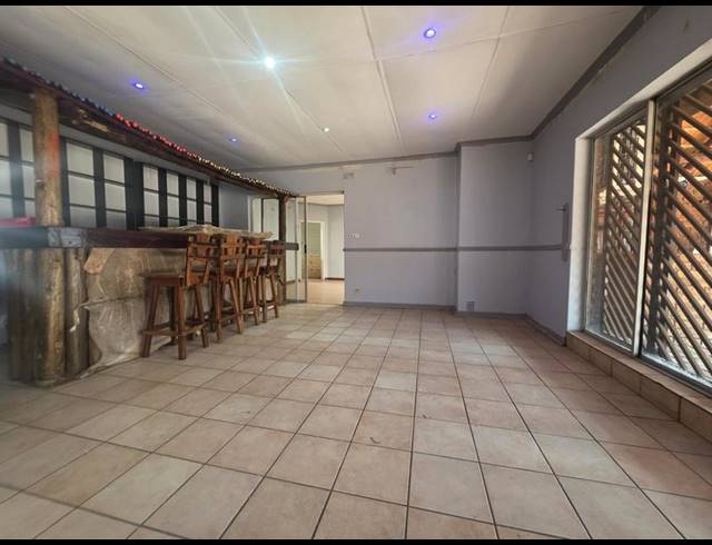 3 BEDROOM HOUSE FOR SALE IN BRACKENDOWNS